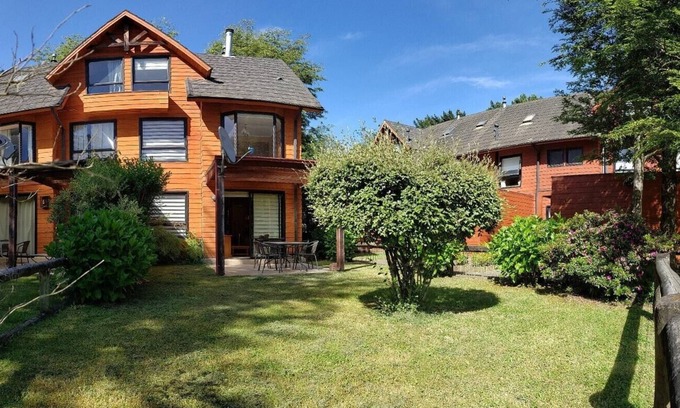 Pucon Casa | 4D/3B Condominio Bosques de Puerto Pucón