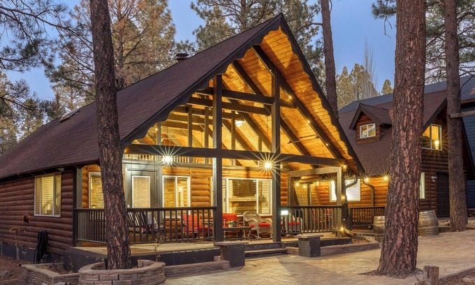 Sedona Casa | Rustic Log Cabin in Munds Park