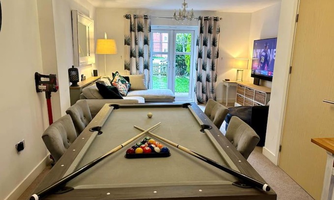 Crewe Apartamento | 4BR Cheshire East/Townhouse/Central - Close to Bentley