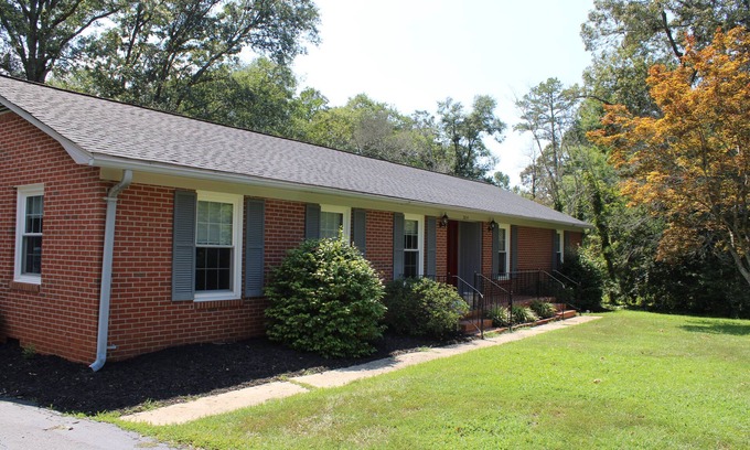 Clemson Casa | 4BR Clemson Retreat:Safe, Quiet Street Near Campus & Parks