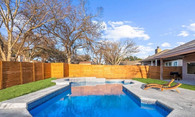 Universal City Casa | 4BR Cozy Luxury Home with Private Pool by Randolf