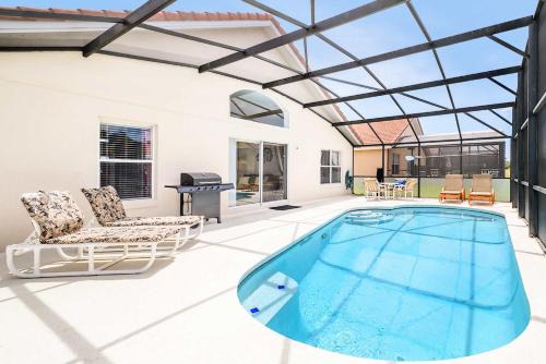 Solana Casa | 4BR Family Resort Home - Private pool & Games Room
