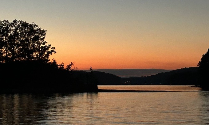 Westminster Casa | 4BR house located on beautiful Lake Hartwell, 30 min. from Clemson University.