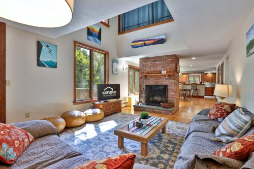 Killington Casa | 4BR Killington Home Perfect for Families, Pet-Friendly, Fireplace