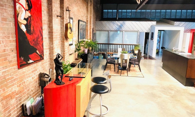 Mexican War Streets Casa | Giant Warehouse Loft -5,000 ft2- with 15' Ceilings, Garage Parking near Downtown