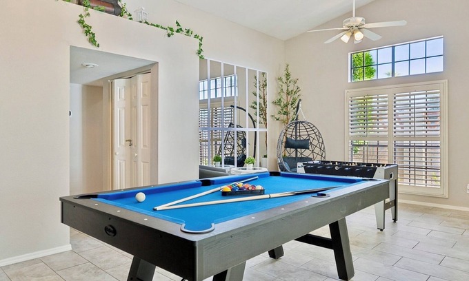 Covey Casa | 4BR Stylish Mid-Century Escape w/Pool & Luxe Vibes
