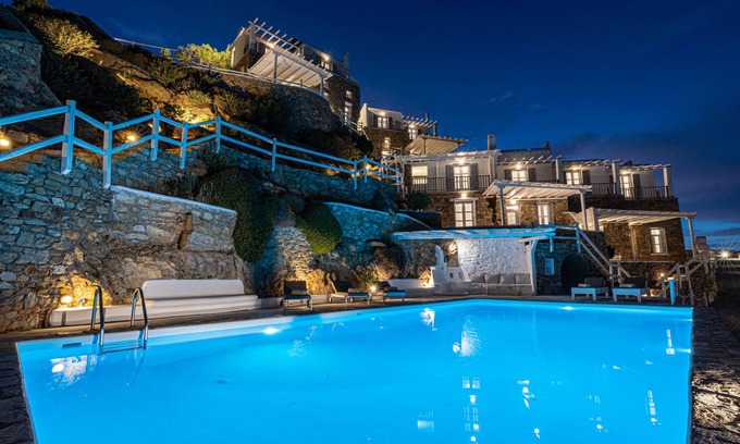 Psarou Villa | 3br Villa Thelgo Mykonos III