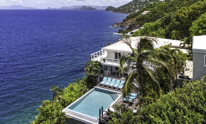 Estate Peterborg Villa | 4BR waterfront - 5 mins from World-famous Magen's Bay!