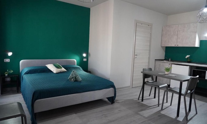 Lamezia Terme Cama Y Desayuno | 4ROOMS b&b - HOLIDAY HOME
