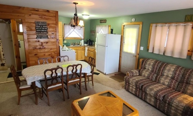 Eagle Bay Cabina | 4th Lake Front Cabin @ Eagle Bay Village