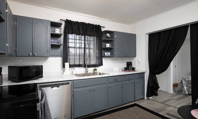 Birmingham Casa | 4th St Little Blue in Bham