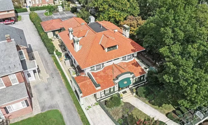 Lancaster Casa | 5,100 Sq Ft Mansion w/Firepit & Grill Near Sight & Sound In Lancaster