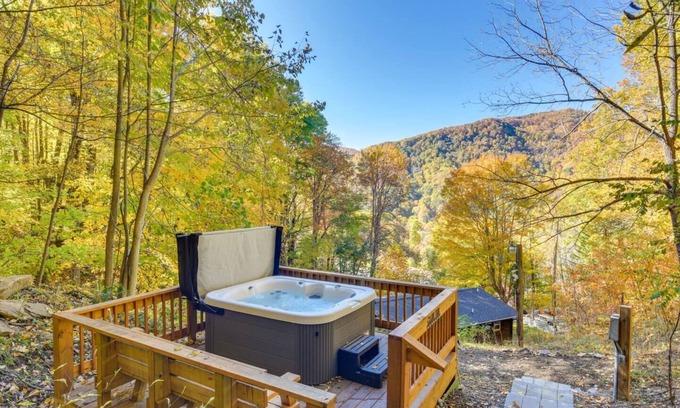 Maggie Valley Cabina | 5 Acre Elk Pass Cabin