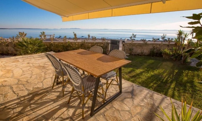 Vir Apartamento | 5 Apartment Direkt am Meer-tolle Neue Ausstattung, Free Wifi