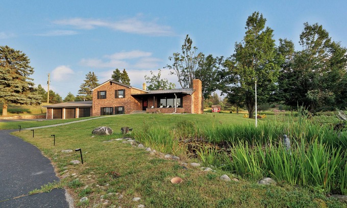 Gaylord Casa | 5 BD Charming Home in Gaylord Sleeps 16 Indoor Pool Hot Tub Game Room