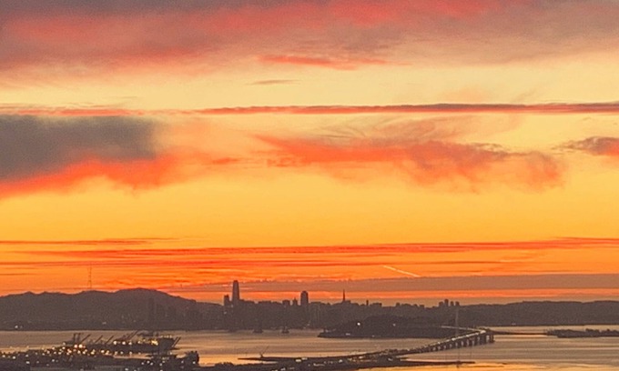 Claremont Casa | 5-bdrm home in Oakland Hills, with sweeping views of San Francisco and GG Bridge