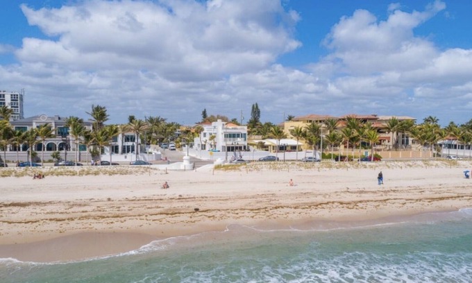 Birch Park Finger Streets Casa | Fort Lauderdale Paradise Beach House