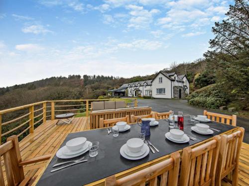 Aberdovey Casa | 5 Bed in Aberdovey 94475