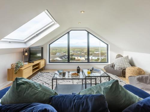 Westleigh Casa | 5 Bed in Appledore 90438
