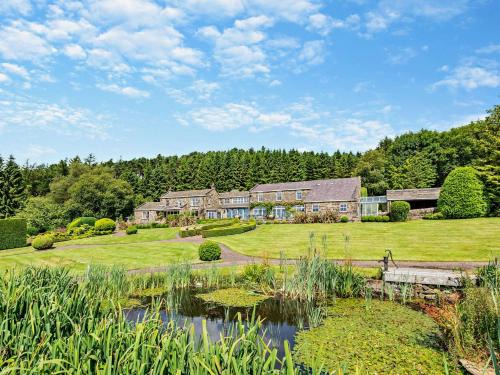 Otley Casa | 5 Bed in Harrogate 95414
