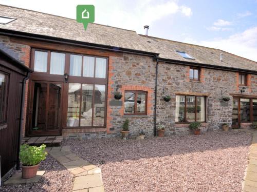 Hartland Casa | 5 Bed in Hartland DOCOM
