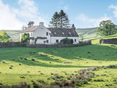 Kendal Casa | 5 Bed in Kendal 88095