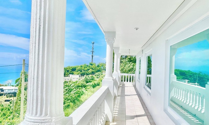 Camino Nuevo Casa | 5 Bed Ocean View w private Pool one of best beaches less than 1.1 mile from Home