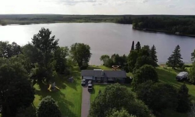 Winter Casa | 5 bedroom 3- bath 8 people capacity pontoon included in Winter Wis.