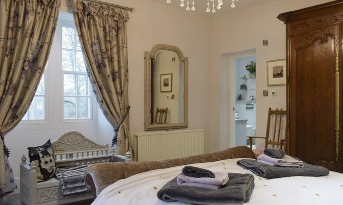 Kelbrook Cabaña | 5 bedroom accommodation in Kelbrook, near Barnoldswick