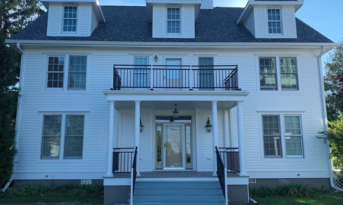 Egg Harbor Casa | 5 Bedroom all with Private bath - Home Port Door County