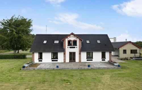 Brovst Casa | 5 Bedroom Beautiful Home In Brovst