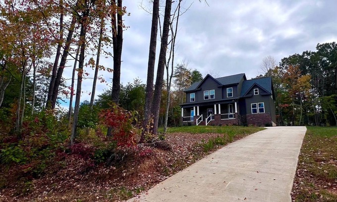 Westport Casa | 5 Bedroom Family Home in Denver - Westport - Lake Norman