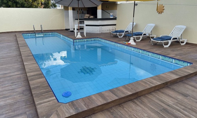 Vilas do Atlantico Condominio | Casa 5/4 en Vilas do Atlântico, AR, 3 suites, piscina, barbacoa y amueblado