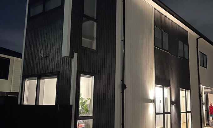 Mangere Casa | 5 bedroom house at the heart of Auckland airport