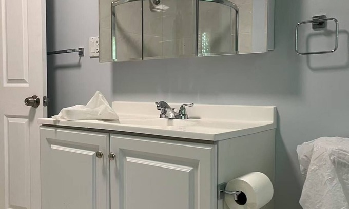 Lower Allston Casa | 5-bedroom house near Harvard Business School and Science Engineering Complex