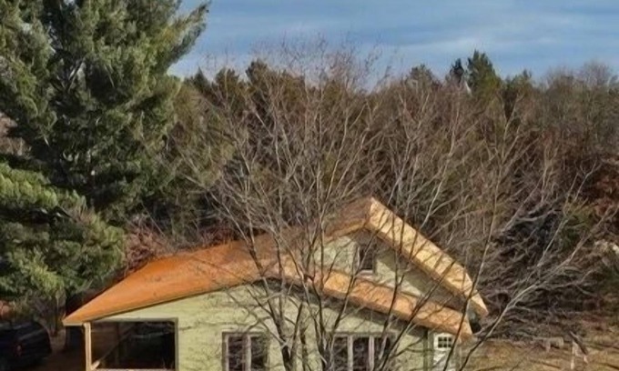 Babcock Casa | Spacious 5-bedroom house with WiFi and AC in Nekoosa 12 min from Necedah