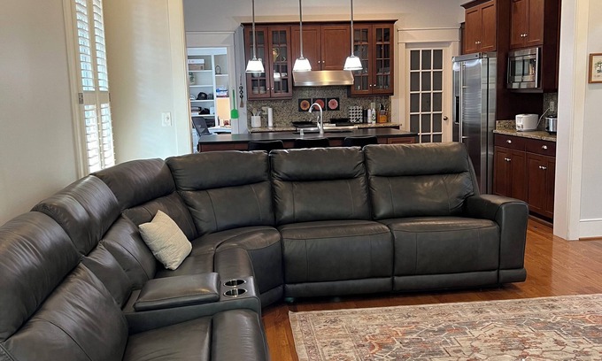 Prospect Casa | 5-bedroom in Norton Commons with fitness room, hot tub, cold plunge, sauna