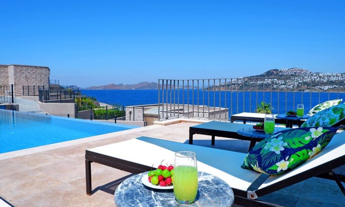 Koyunbaba Villa | Villa de lujo de 5 dormitorios con piscina privada y playa privada en Bodrum-Gumusluk