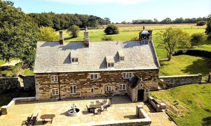 Croxton Kerrial Cabaña | 5 bedroom Manor with idyllic countryside views