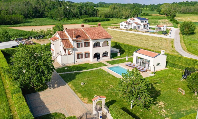 Skropeti Casa | Bonita casa de 5 dormitorios en Karojba