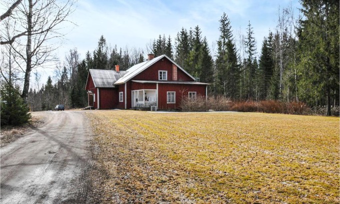 Molkom Casa | 5 Bedroom Nice Home In Södra Rådom