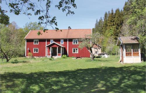 Tvetaryd Casa | 5 Bedroom Pet Friendly Home In Backaryd