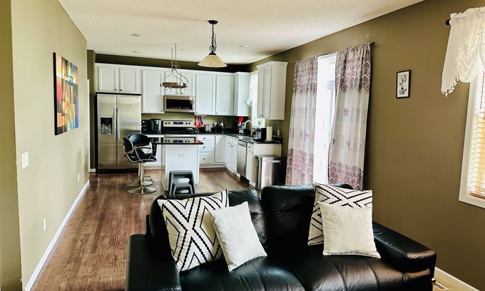 Shakopee Casa | 5 Bedroom Private Villa with Peloton Bike
