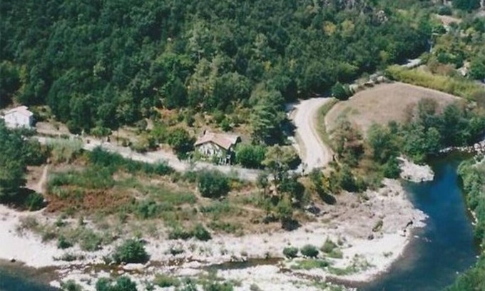 Ribes Otro | Casa para 10 personas cerca de un gran cuerpo de agua, el río La Beaume