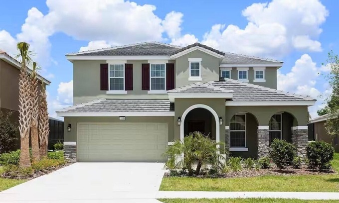 Loughman Casa | 5 Bedrooms/5 Bathrooms/Solterra (5144OA)