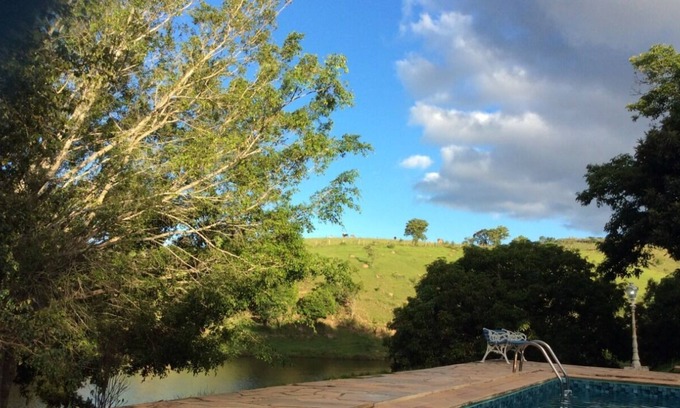 Itatiba Casa | 5 BEDROOMS, KIOSK WITH BARBECUE, PIZZA OVEN, SWIMMING POOL, FISHING LAKE!