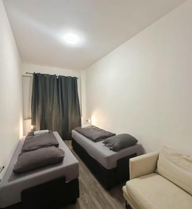 Lierenfeld Apartamento | 5 Betten Montuerwhonung mit Waschmaschine