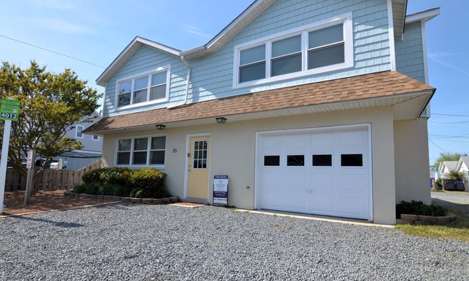 Dewey Beach Casa | 5 BR OCEAN BLOCK BEAUTY IN DEWEY BEACH