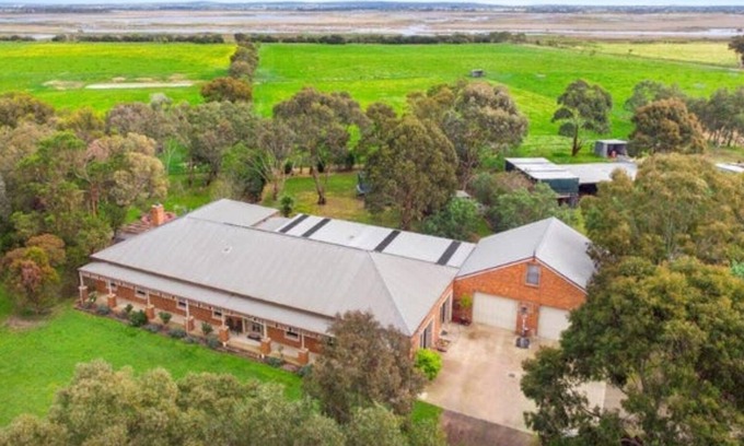 Leopold Casa | 5 BR ReedyLake Farmstay By Geelong Leopold