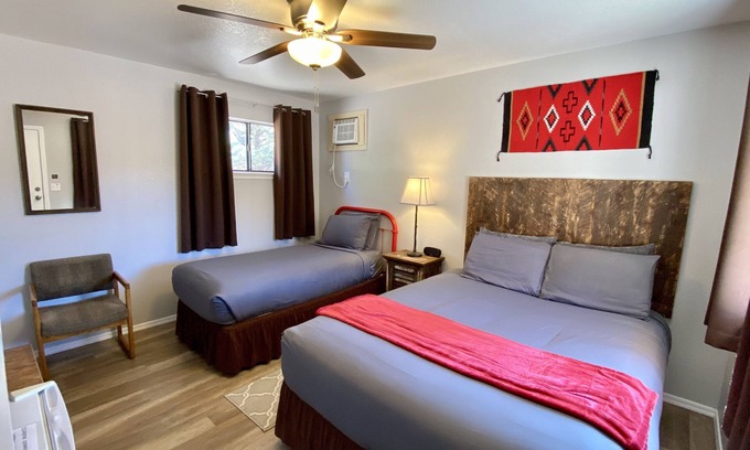Glenwood Casa | #5 Casita Victorio at the Catwalk, 1 BdRm Casita Kitchentte